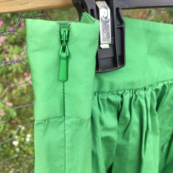 Banana Republic Green side zip skirt size 6 pockets! - Picture 4 of 5